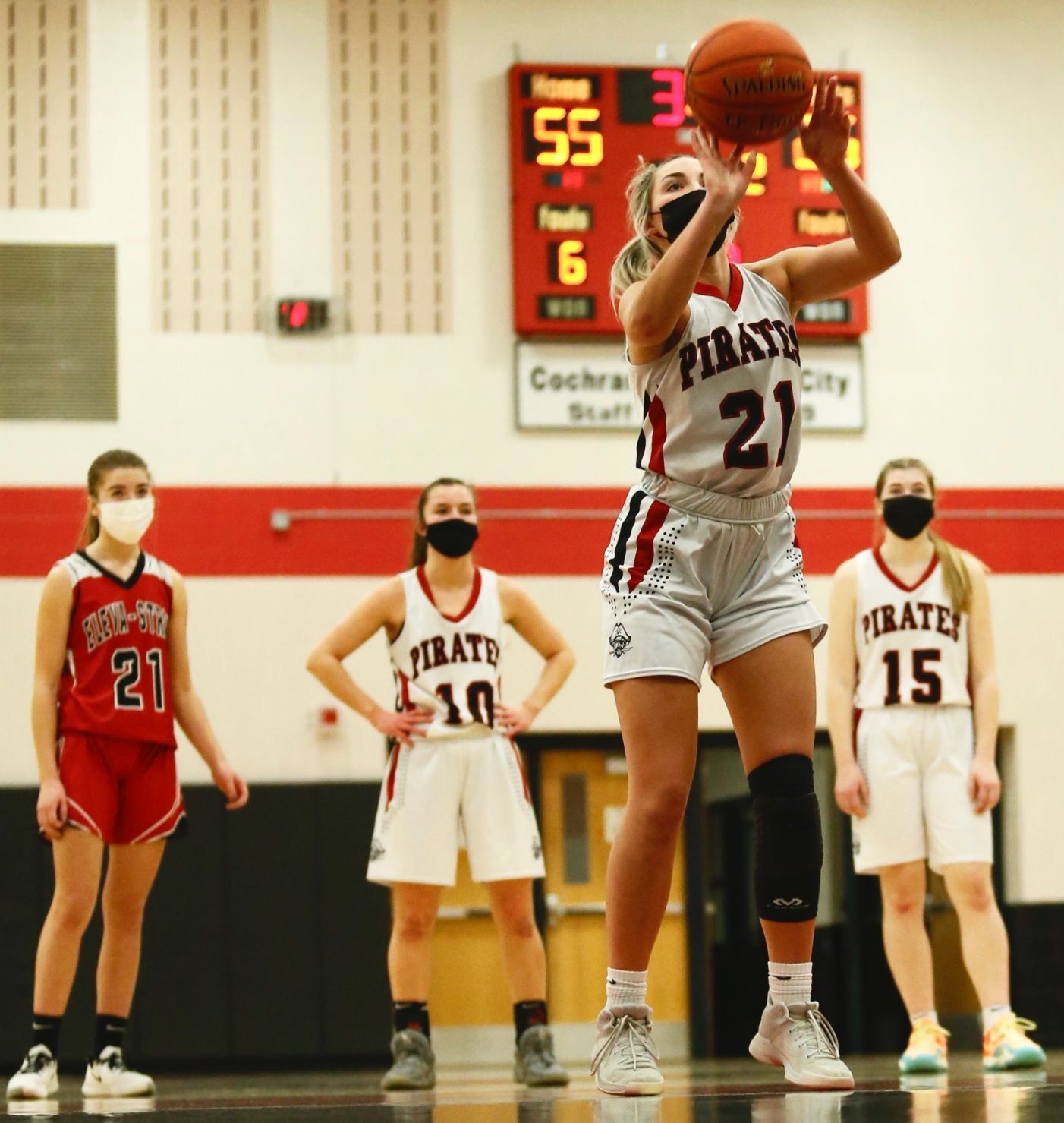 Photos: C-FC GBB vs Eleva-Strum
